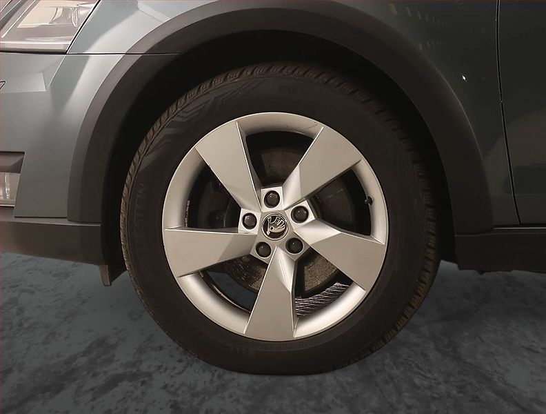 Škoda Octavia (2019) Scout 2.0 TDI, 4X4, Automat - fotka 15 z 23