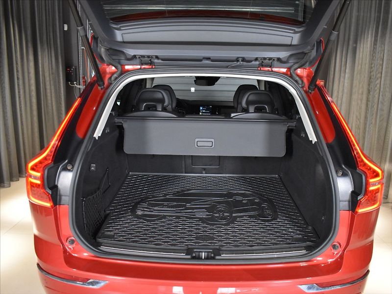 Volvo XC60 2,0 T5 INS BLIS,Tažné - fotka 10 z 25