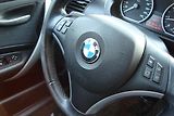 BMW Řada 1 (2007) 2.0 118i - náhled 32