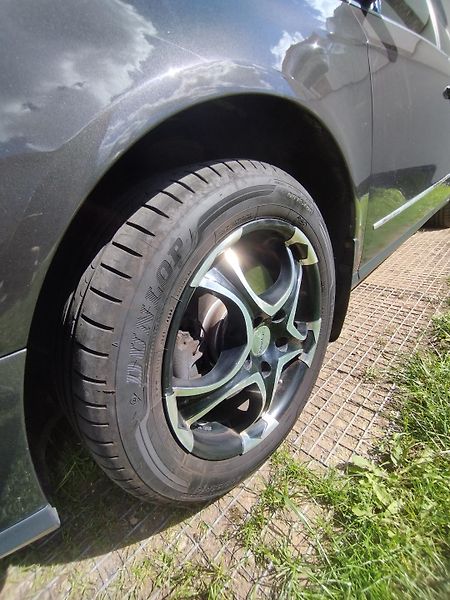 Volkswagen Passat (2005) - fotka 6 z 23