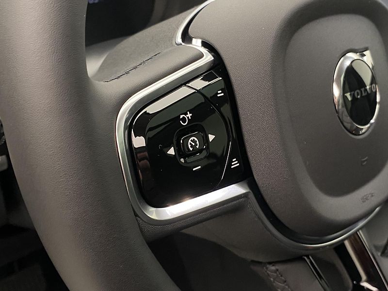 Volvo XC90 (2026) T8 AWD Plug-in BRIGHT ULTRA - fotka 28 z 76