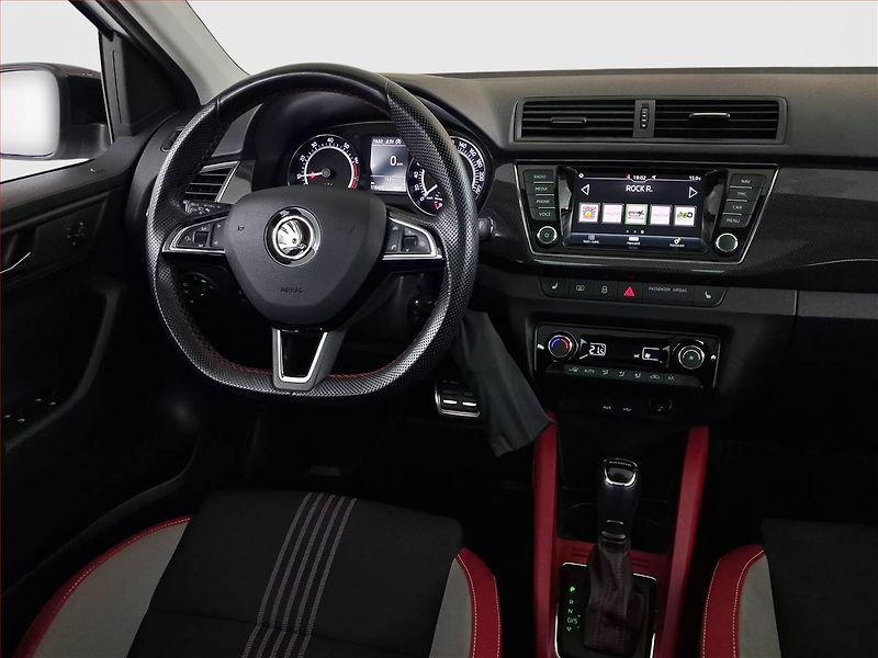 Škoda Fabia (2018) Monte Carlo 1.0 TSI, Automat - fotka 7 z 16