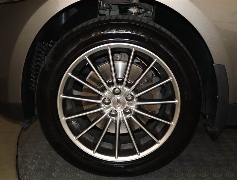 Jaguar F-Pace (2018) 30d AWD, 4X4, Automat - fotka 15 z 21