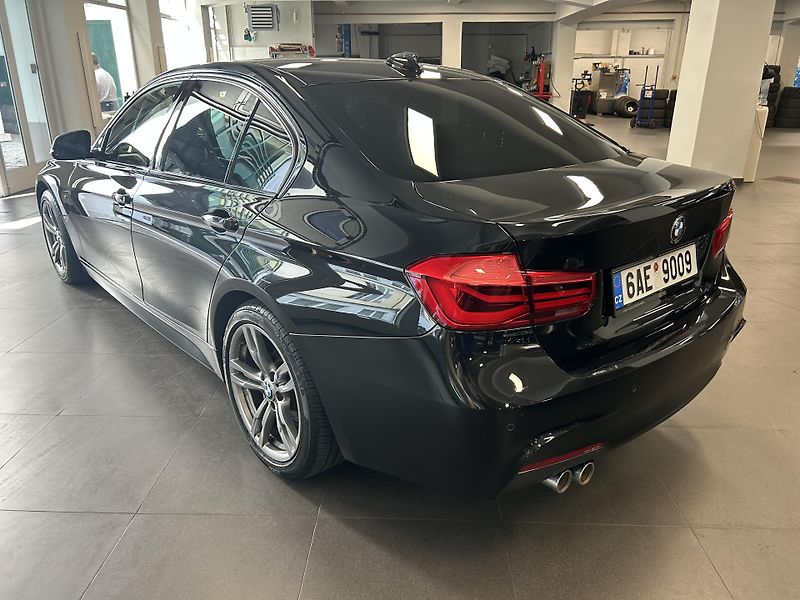BMW Řada 3 (2017) 320d xDrive M SPORT HUD LED - fotka 3 z 29