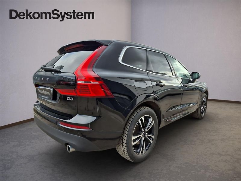 Volvo XC60 2,0 D3 MOMENTUM+ MAN - fotka 3 z 18