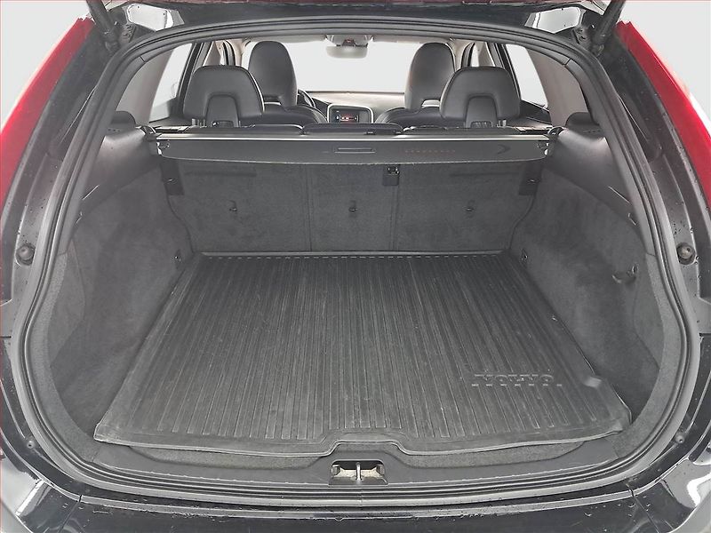 Volvo XC60 (2015) Ocean Race D4, Serv.kniha - fotka 13 z 15
