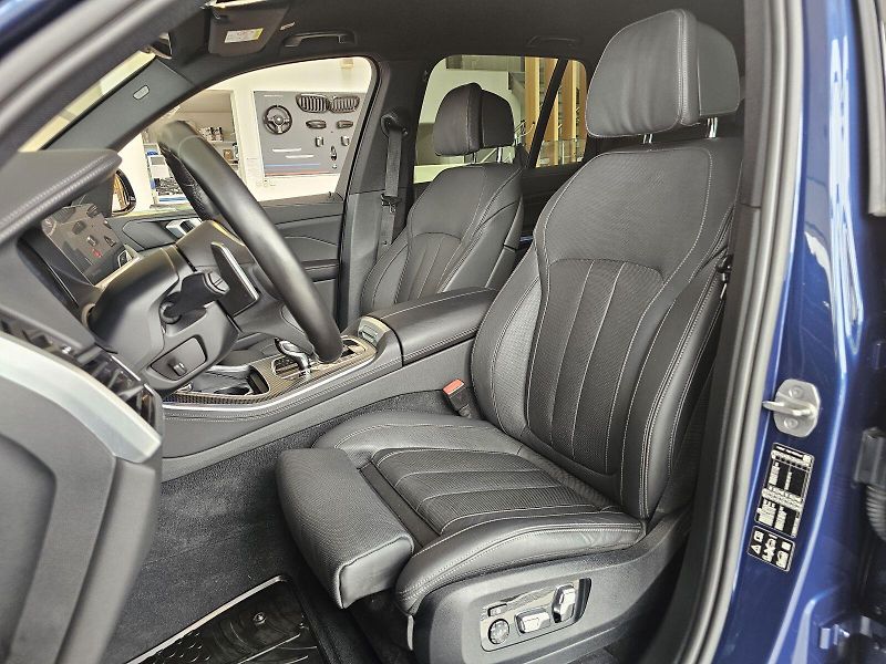 BMW X5 xDrive30d M sportovní paket - fotka 14 z 30