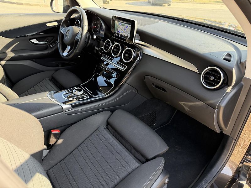 Mercedes-Benz GLC 220d 125kW 4Matic - fotka 55 z 68