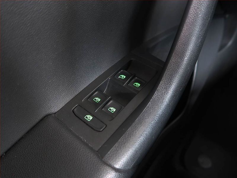 Škoda Octavia (2019) Style Plus 2.0 TSI, 4X4 - fotka 16 z 16