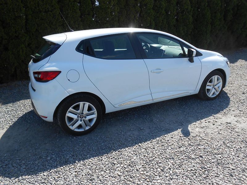 Renault Clio 1.5DCi,80TKm, NAVI,CHROM - fotka 5 z 42