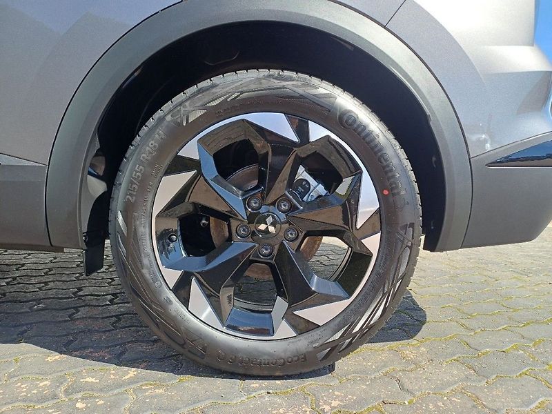 Mitsubishi Grandis INVITE+ 1.3 DI-T MILD HYBRID 1 - fotka 21 z 21
