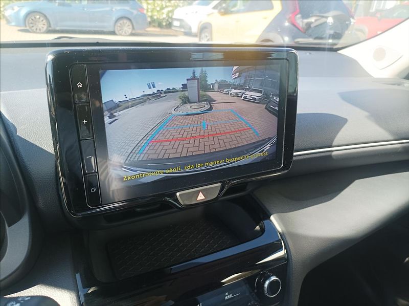 Toyota Yaris Cross 1,5 Comfort - fotka 19 z 22