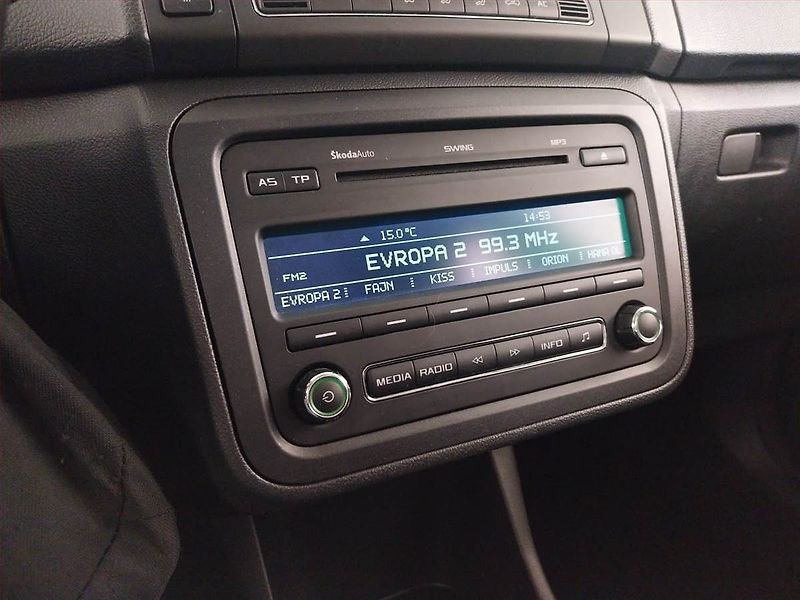 Škoda Fabia (2012) Ambition 1.6 TDI, Serv.kniha - fotka 13 z 20