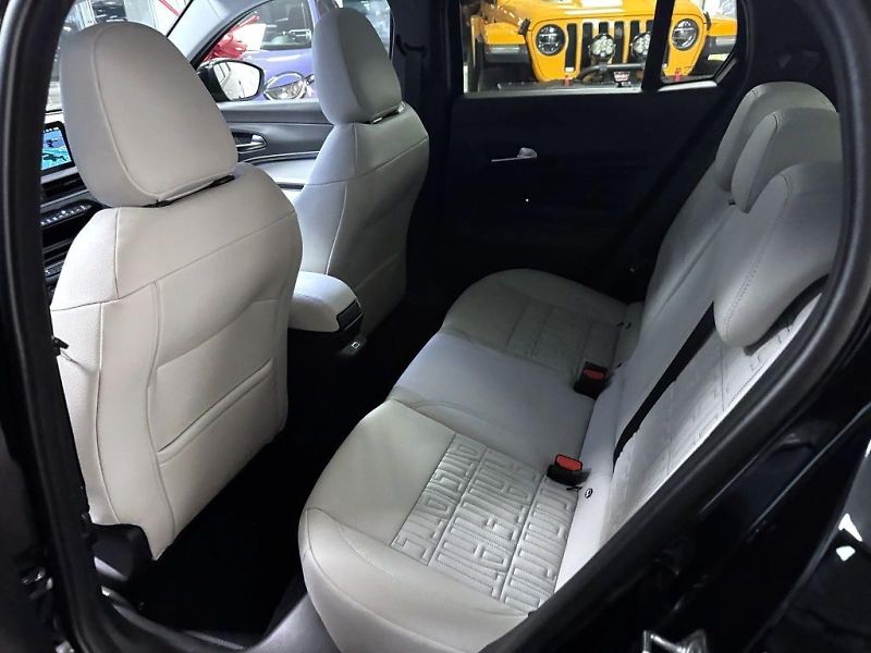 Fiat 600 (2026) 1.2 Turbo Hybrid 145k MHEV eDC - fotka 8 z 18
