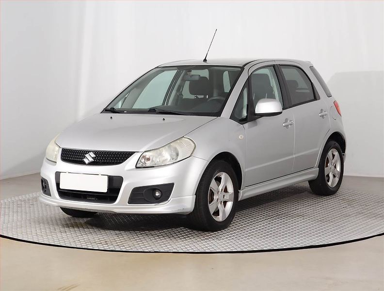 Suzuki SX4 (2012) 1.6 VVT, Serv.kniha - fotka 2 z 14