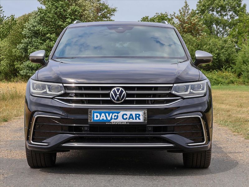 Volkswagen Tiguan Allspace 2,0 TSI 4x4 DSG R-Line 7-Míst - fotka 2 z 44