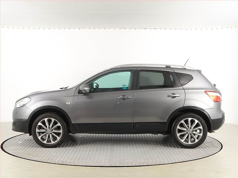 Nissan Qashqai (2013) 1.6 dCi, 4X4, Navi, Xenony - fotka 3 z 17