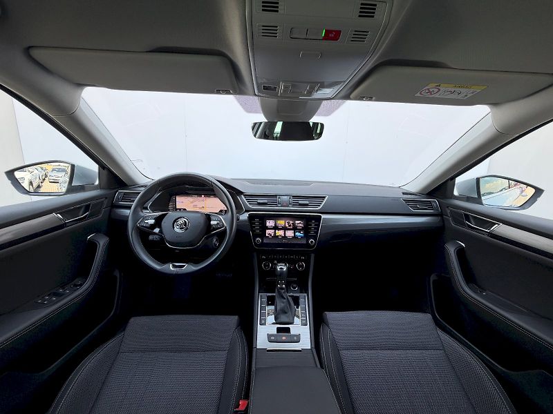 Škoda Superb (2023) 2.0TDI 110kW DSG Style - fotka 10 z 35