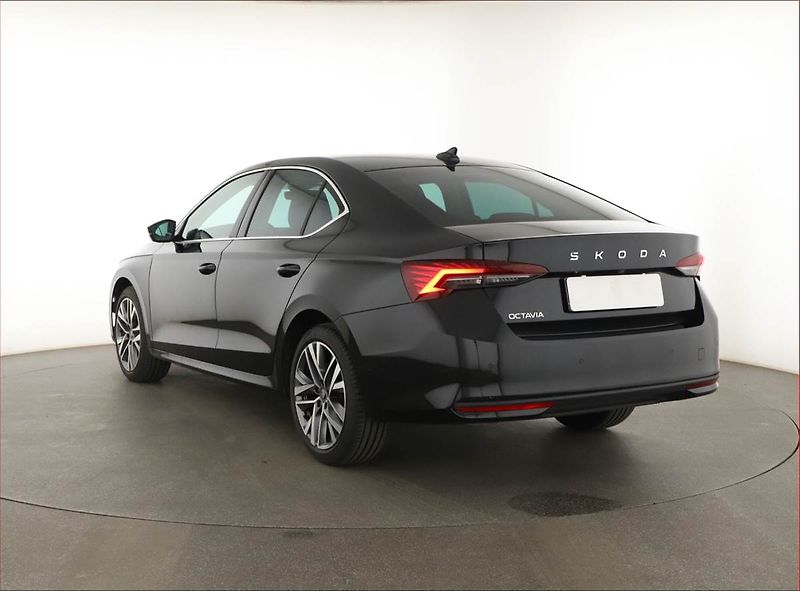 Škoda Octavia (2025) 2.0 TDI, Top Selection - fotka 4 z 18