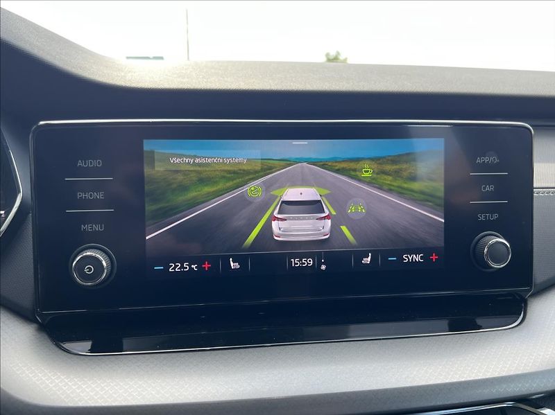 Škoda Octavia 2,0 TDi Ambition LED záruka - fotka 27 z 30