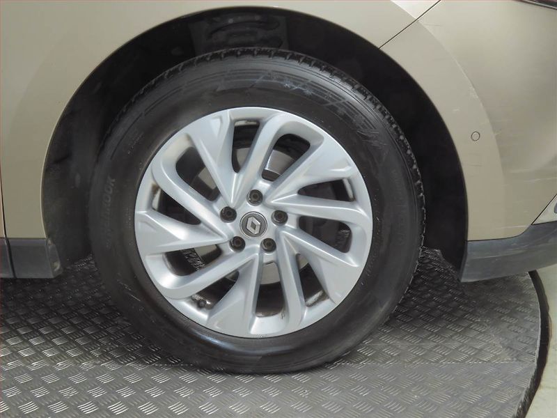 Renault Espace (2015) 1.6 dCi, Automat, 7 míst, Navi - fotka 15 z 29