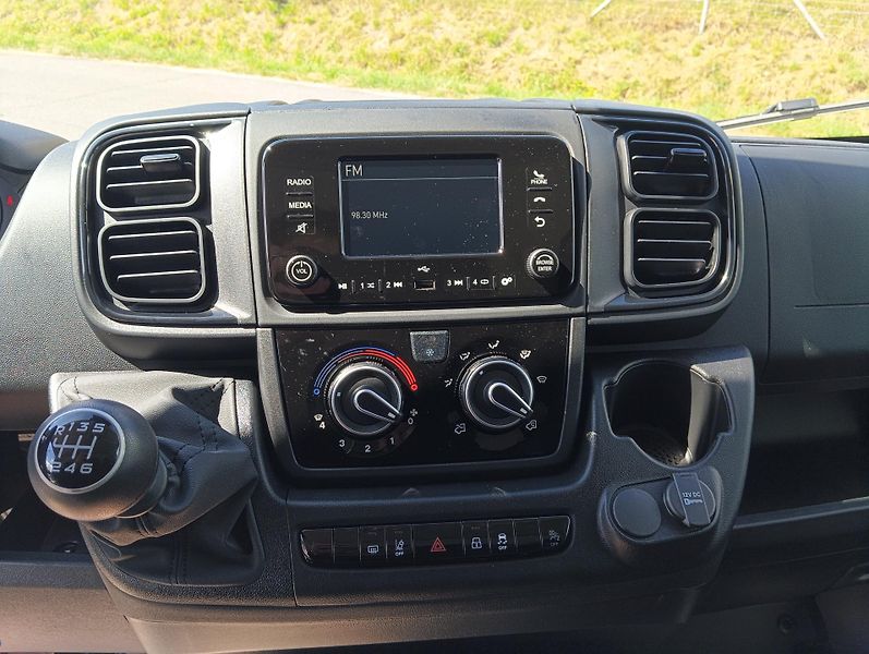 Peugeot Boxer (2026) Furgon L2H2 3500 140k  MAN6 - fotka 15 z 21