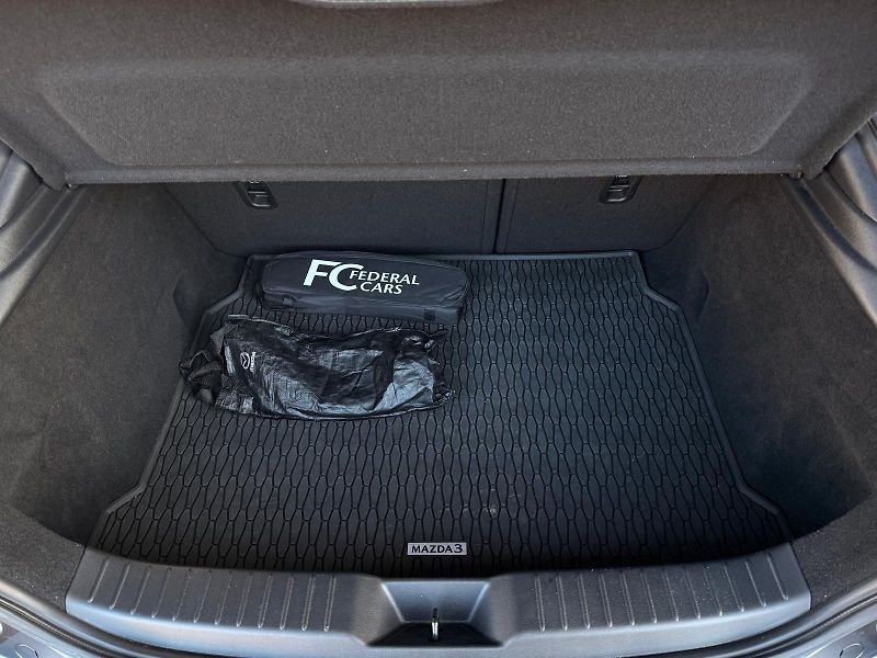 Mazda 3 2.0 G122/Plus/Style - fotka 27 z 29
