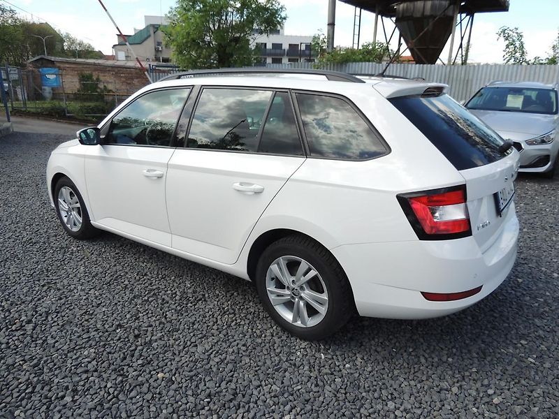 Škoda Fabia (2022) 1.0TSi,70kw,Tour,výbava,ČR1maj - fotka 7 z 51