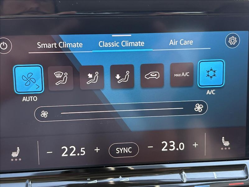Volkswagen Caddy 2,0 TDi90kW LED,ACC,Kamera,Nav - fotka 24 z 44