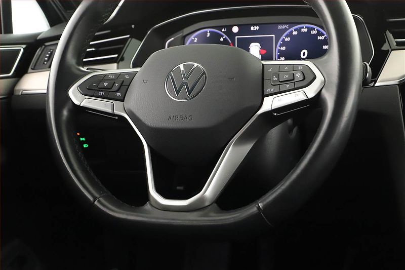 Volkswagen Passat (2023) 2.0 TDI - fotka 8 z 20
