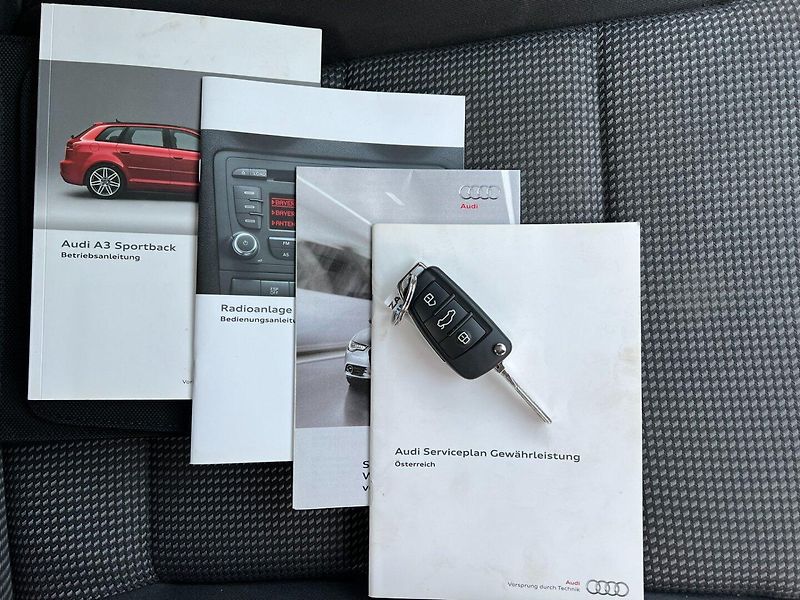 Audi A3 (2011) 1.6TDi 77kW! Sportback! - fotka 20 z 23