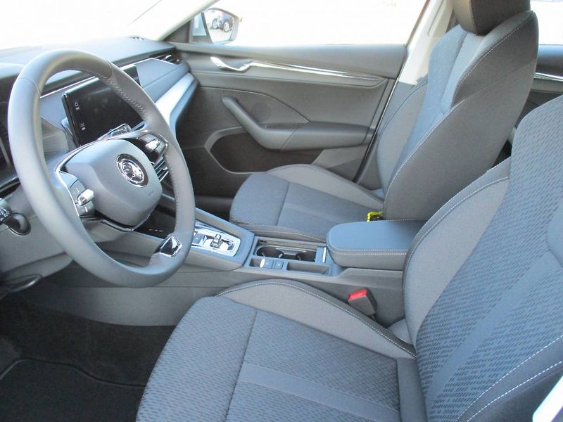 Škoda Octavia liftback Style 2,0TDI/110kW DS - fotka 9 z 15