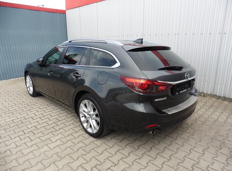 Mazda 6 Wagon 2.0 Sky-G 165k M/T Revol - fotka 4 z 19