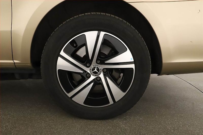 Mercedes-Benz Třídy V (2025) 220 d, 6 míst, L, AVANTGARDE - fotka 12 z 21
