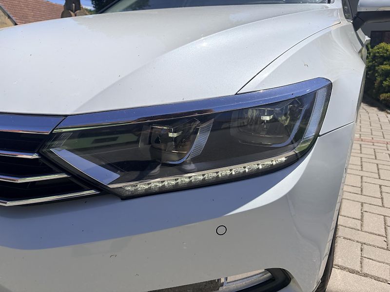 Volkswagen Passat 2.0TDI 110KW HIGHLINE DSG LED - fotka 5 z 46