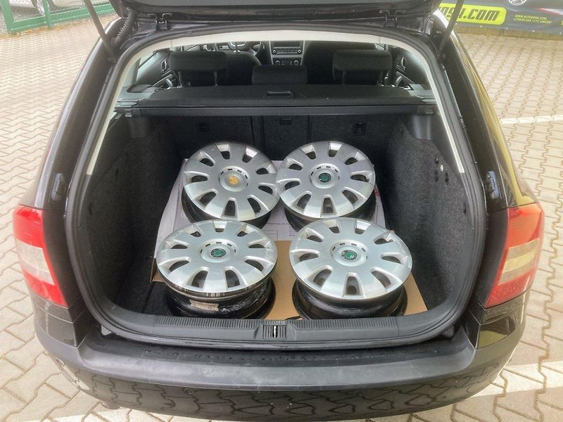 Škoda Octavia 1,6TDi (77kW)*PŮVOD ČR* - fotka 18 z 18