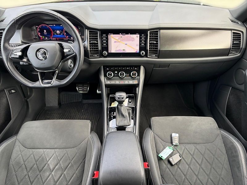 Škoda Kodiaq (2023) SPORT. EXCL. 4x4 147kW TAŽ. - fotka 9 z 11