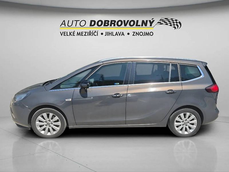 Opel Zafira Tourer Cosmo 2.0CDTI 121kW MT6 - fotka 3 z 42