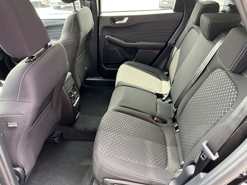 Ford Kuga Top Edition 2.5 HEV 132 kW - fotka 11 z 36