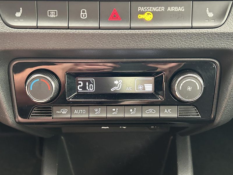 Škoda Fabia 1.0 TSI Style - fotka 8 z 26