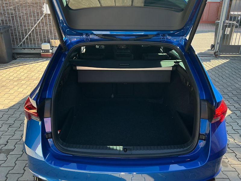 Škoda Octavia (2023) RS Combi 2,0TSI DSG - fotka 30 z 32
