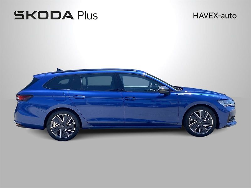 Škoda Superb (2025) Combi 2.0 TDI 4x4 DSG Sportlin - fotka 5 z 39