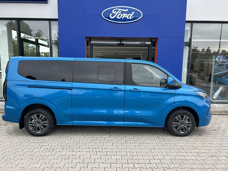 Ford Tourneo Custom Titanium L2 2.0 EcoBlue 110 kW - fotka 3 z 31