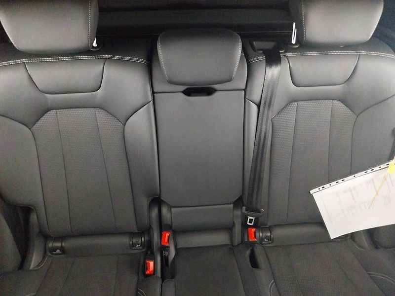 Audi Q8 (2023) 50 TDI - fotka 10 z 19
