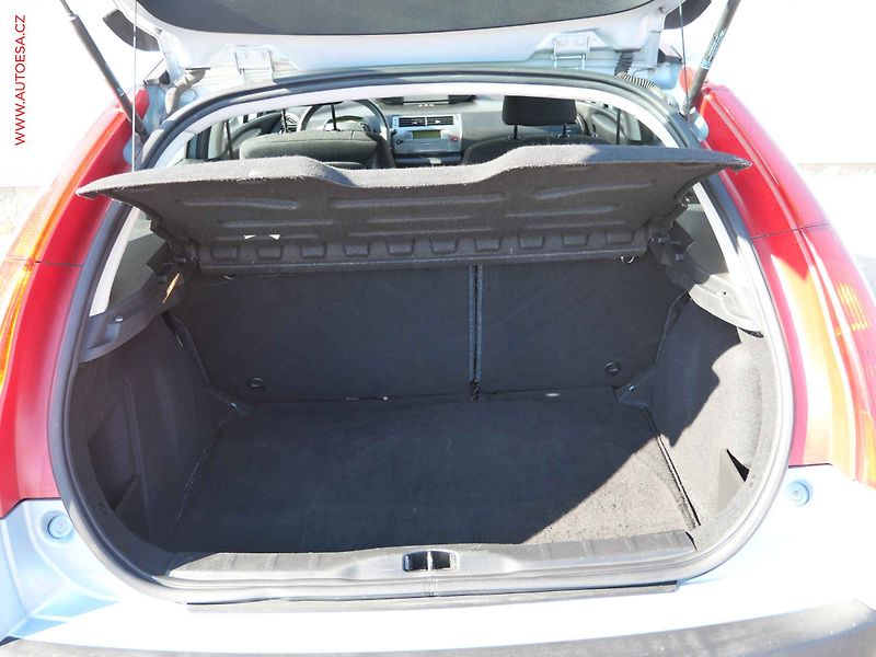 Citroën C4 (2007) 1.6 i, 2.maj,ČR, AC, temp - fotka 7 z 17