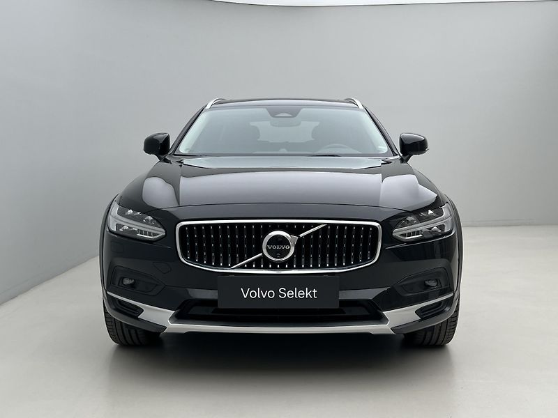 Volvo V90 CC B5 AWD ULTIMATE BRIGHT AUT - fotka 14 z 48