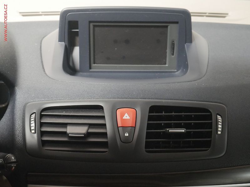 Renault Mégane (2010) 1.9 dCi, Navi, AC - fotka 14 z 18