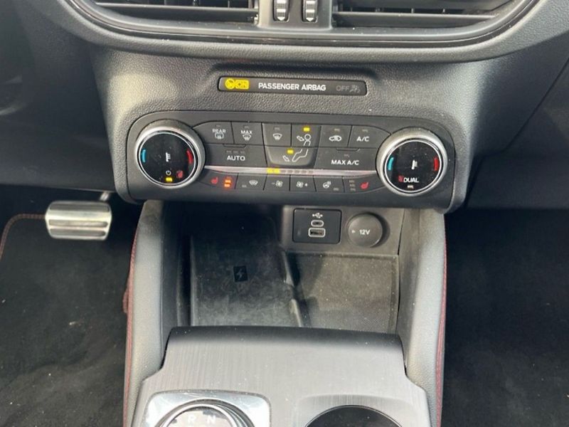Ford Kuga 2.5HEV,140KW,CZ,AWD,SERVIS - fotka 11 z 21