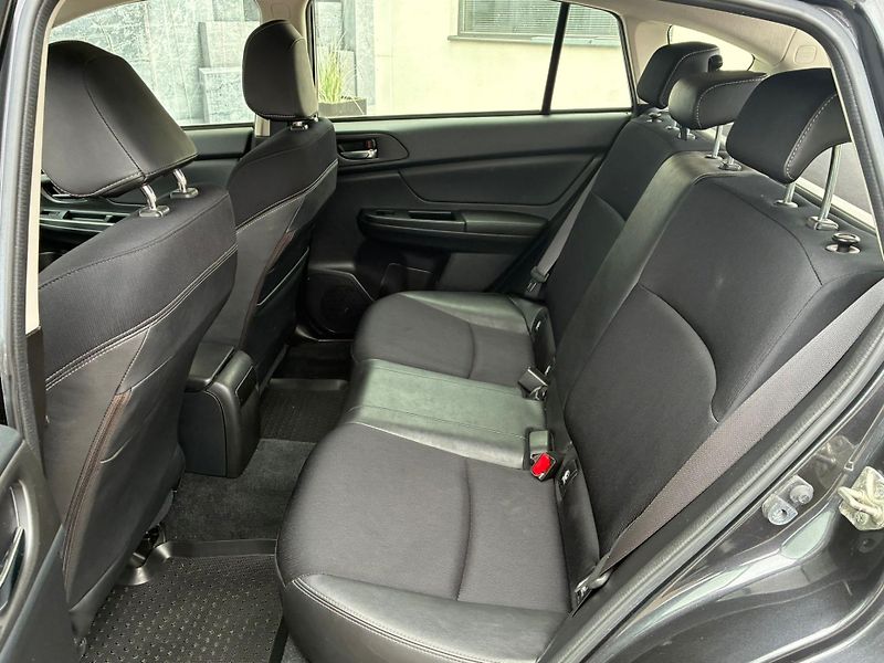 Subaru Impreza (2013) 1.6i, 84KW, 4x4 - fotka 12 z 23