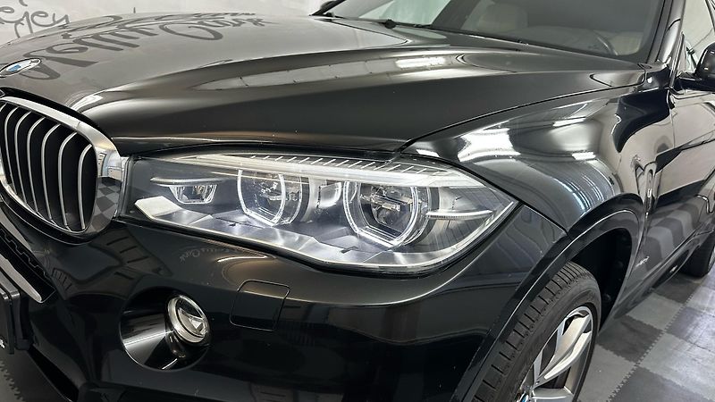 BMW X6 40D / XDRIVE - fotka 16 z 53